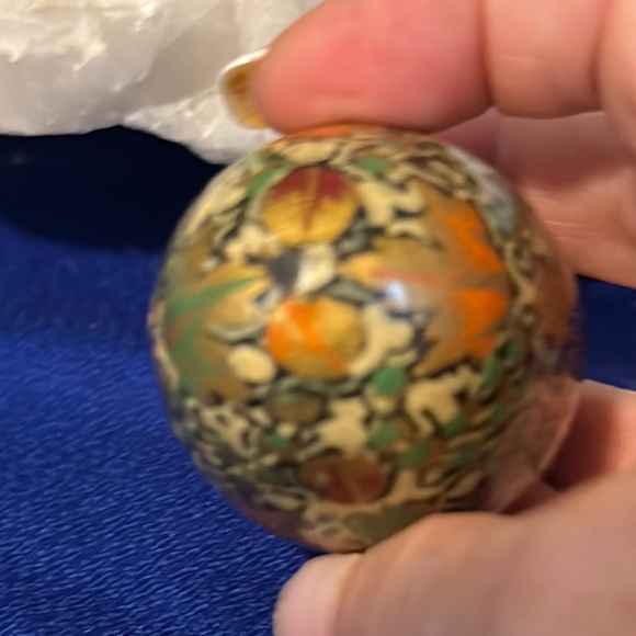 Handcrafted Floral Decorative Egg. Vintage - Picture 5 of 6